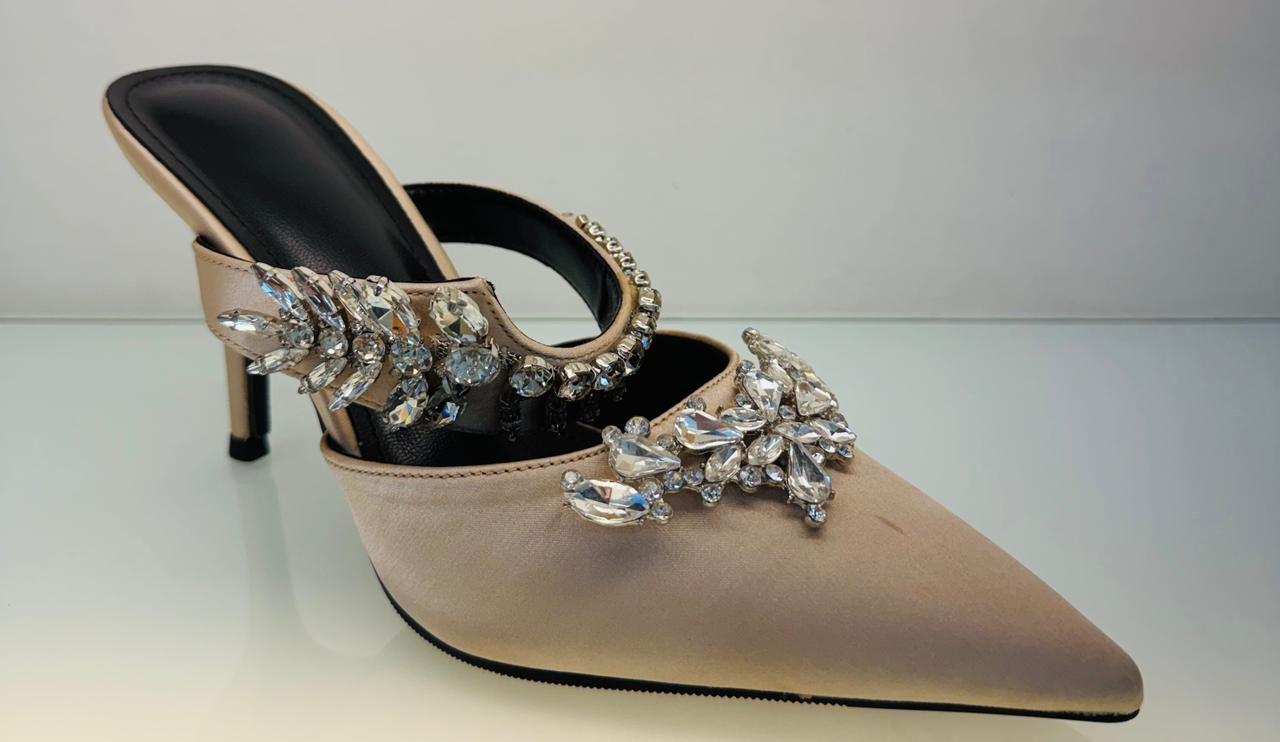 BACK OPEN SHOES